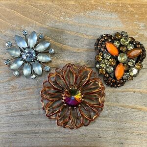Vintage Brooches-Lot of 3